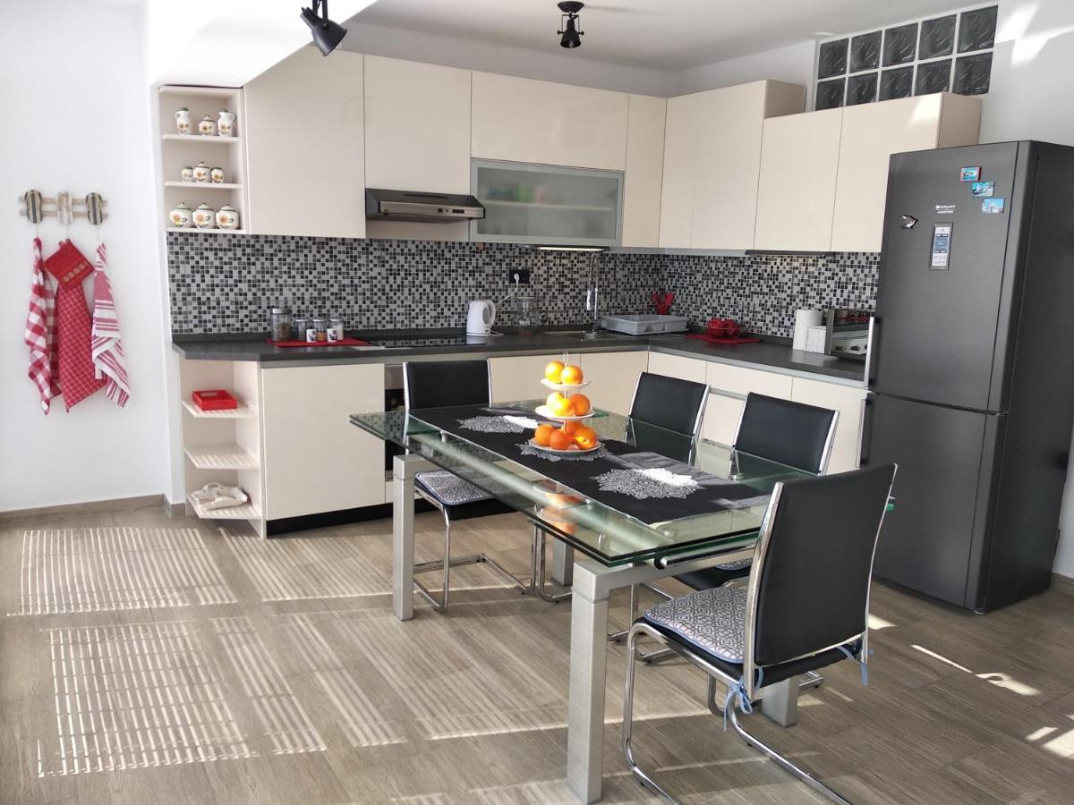 Apartman Angela Rijeka Eksteriør billede